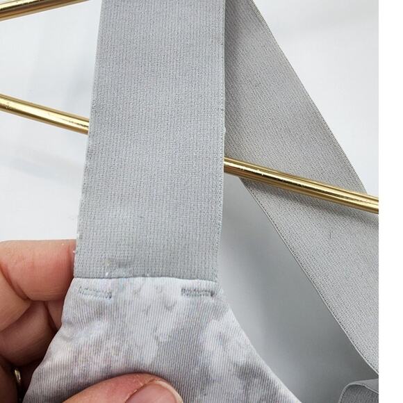 Alo Yoga Paddle Fast Short Sports Bra Silver‎ Snake Est X-Small - Picture 7 of 11